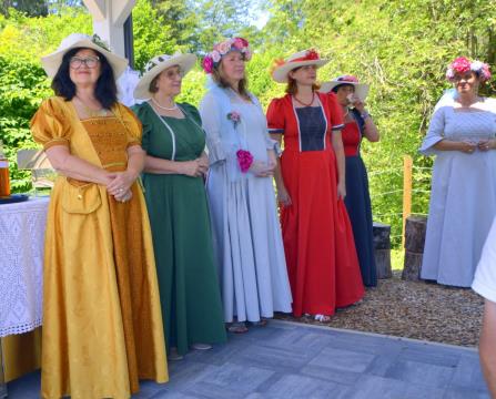 Avtobus prijateljstva se je ustavil tudi na Ravnah na koroškem (3)